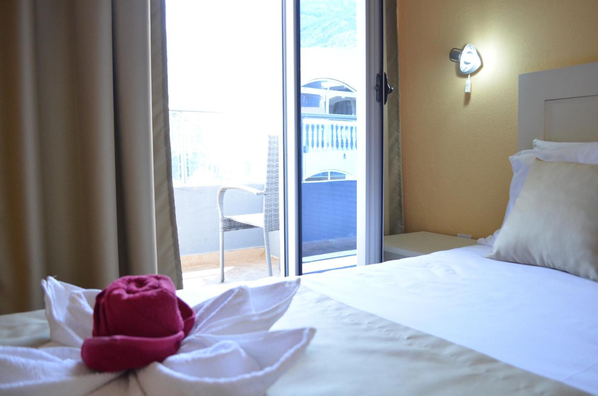 Sirena Marta Otel Sutomore Dış mekan fotoğraf